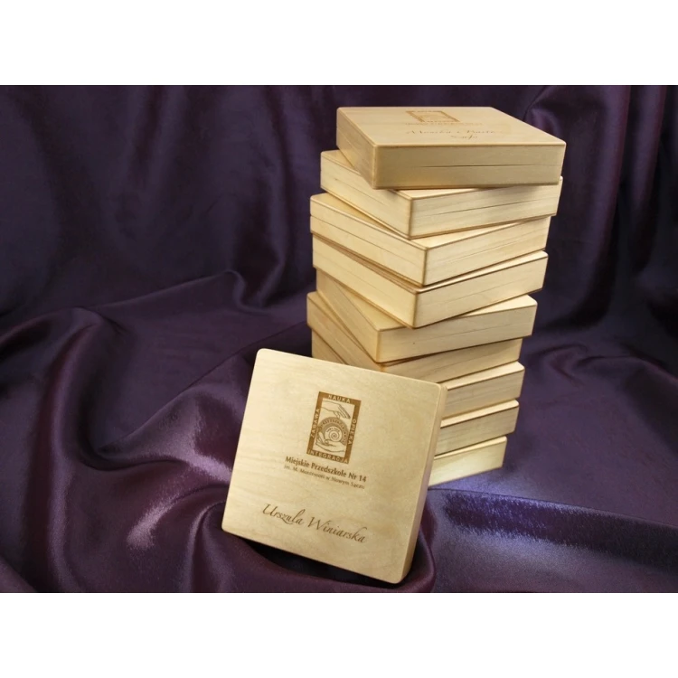Medaille in einer Box mit Personalisierung und beliebigen Grafik- und Textgravuren - MGR008