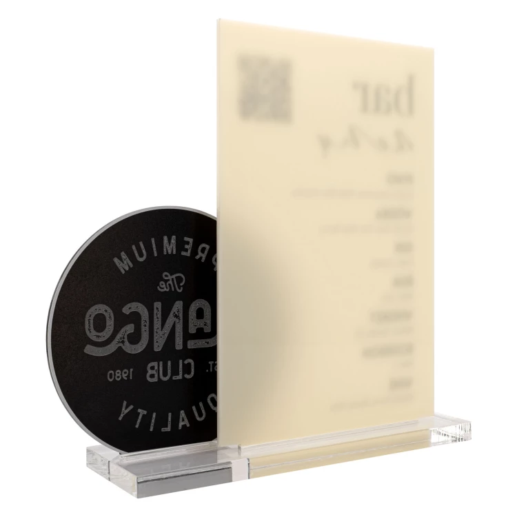 Menü mit QR-Code - Höhe 22 cm - ST084