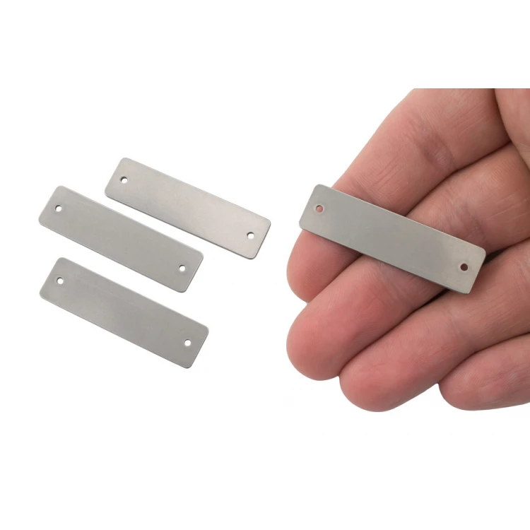 Stahletiketten für Kleidung - Abmessungen: 40x11mm - ME21