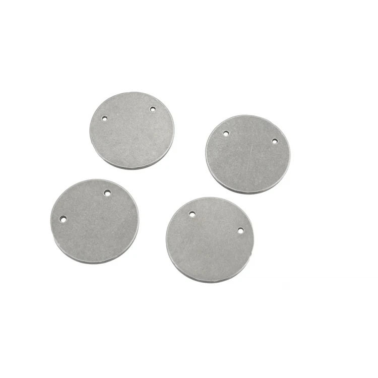 Stahletiketten für Kleidung - Abmessungen: 11x11mm - ME23