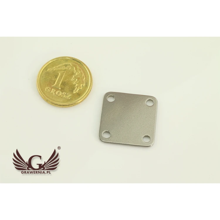 Stahlkleidungsetiketten - Abmessungen: 15x15mm - ME9