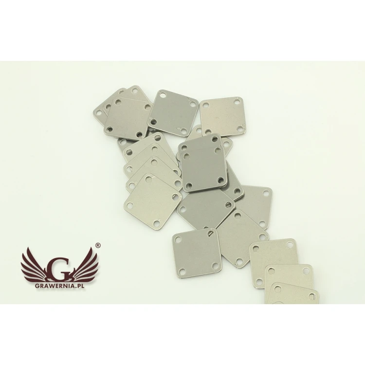 Stahlkleidungsetiketten - Abmessungen: 15x15mm - ME9