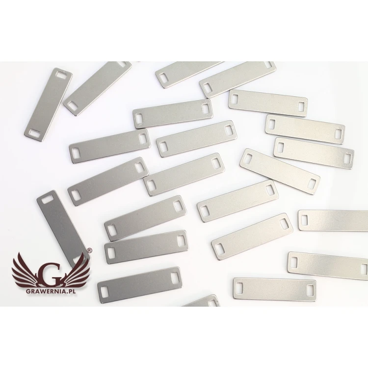 Stahletiketten für Kleidung - Abmessungen: 30x8mm - ME10