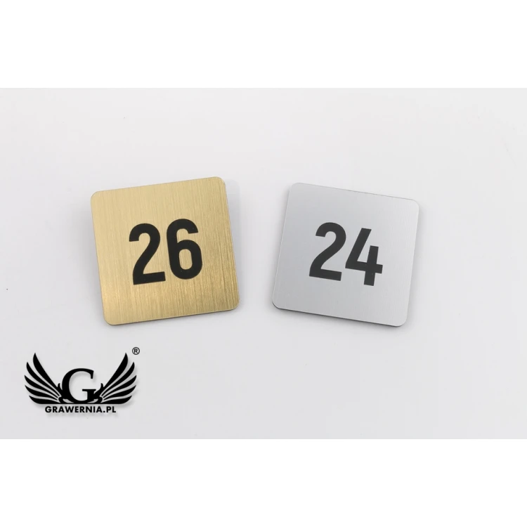 Mini Nummerierung für Tür oder Schrank - Gold- oder Silberlaminat - ND028 - Abm. 40x40mm