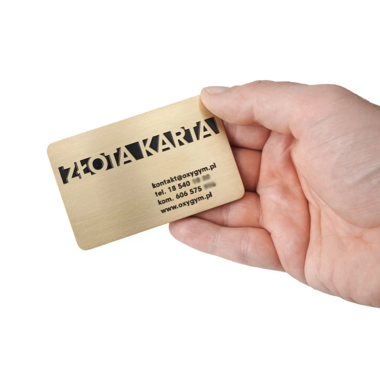Exklusive Stammkundenkarte in Holzetui - graviertes Messing - M014