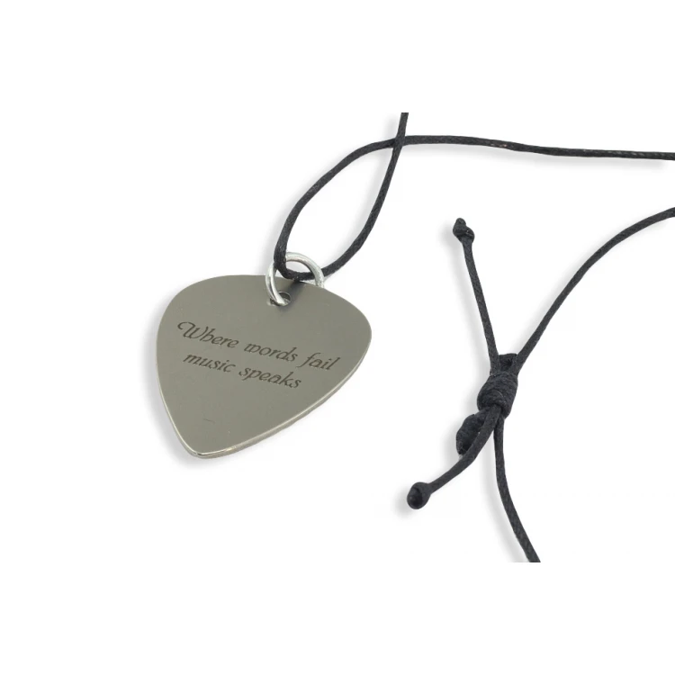 Halskette für Gitarristen und Gitarristinnen - Gitarrenplektrum mit eigener Grafik und Text - Stahl - KG06