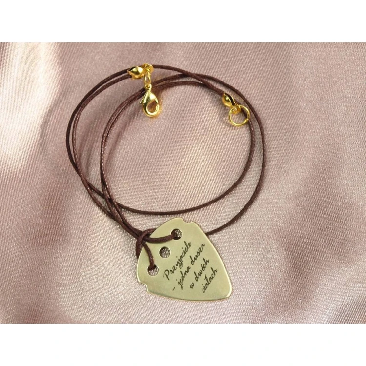 Halskette mit Gitarrenspielwürfel und eigenem Logo - Messing - KG01