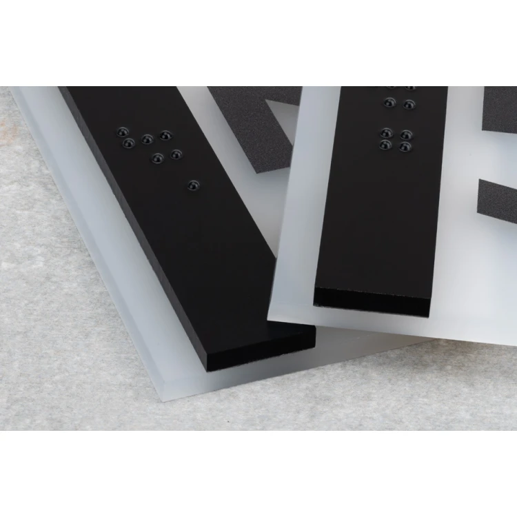 Nummerierung - Schild mit Braille-Schrift - Größe 75x75mm - mattiertes Acryl und ADA - NORD - TAB330
