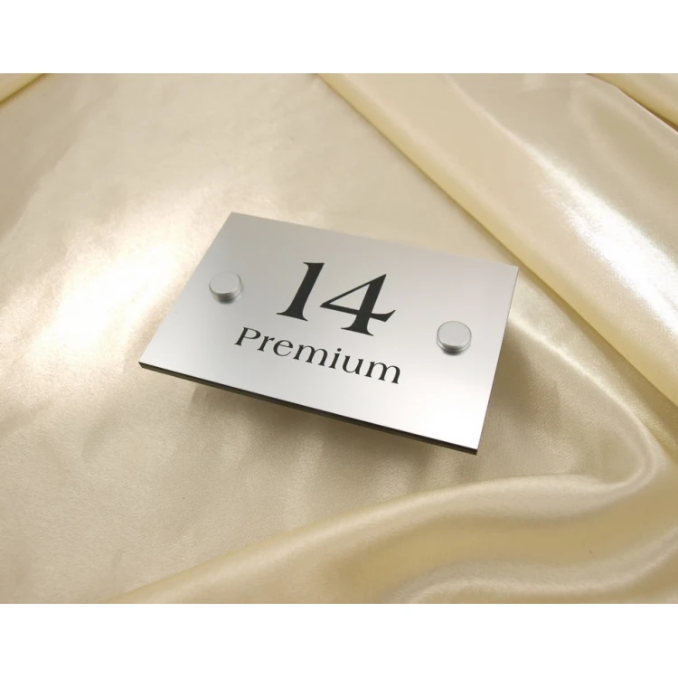 Plaketten mit Nummer und Name des Apartments - SZ014a - Größe 120x80mm