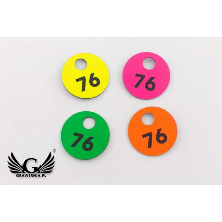Gravierte Garderobennummern - GREGOR NEON - Größe 40x40mm - Dicke 1.6mm - NSZ007