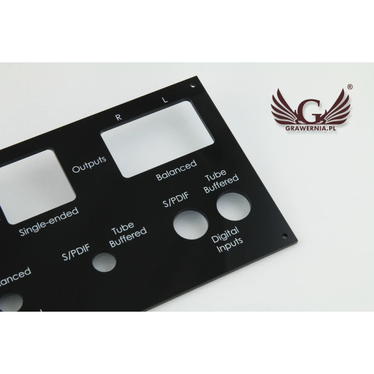 Frontplatte mit den Abmessungen 284x114mm - Digitaler UV-Druck