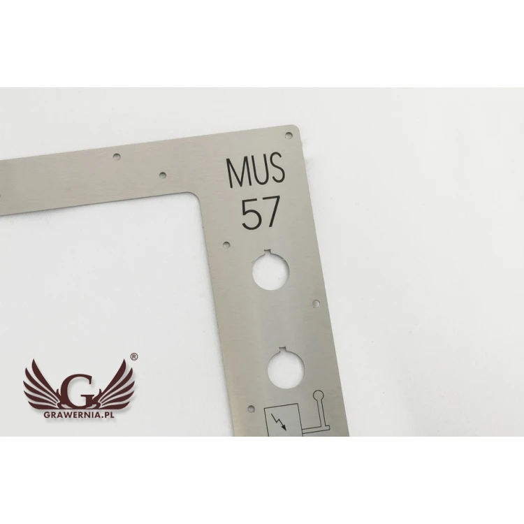 Stahlplatte mit den Maßen 650x440mm - Dicke: 2mm - PCZ019