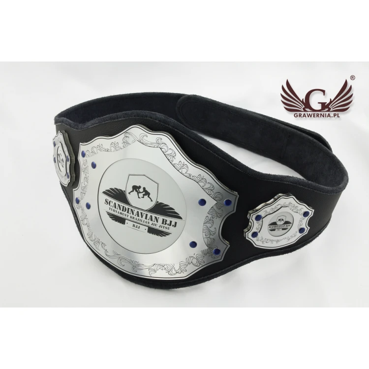 MITTELGROßER MEISTERGÜRTEL JUI JITSU CHAMPION - P037