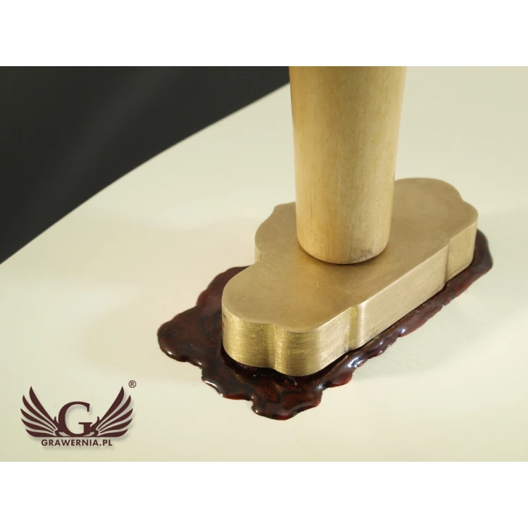 Lacksiegel für CNC-Prägung - Abmessungen: 57x30,57mm
