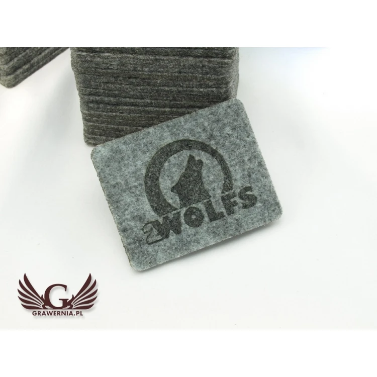 Filzplaketten mit dem Logo Ihres Unternehmens - Set von 100 Stück.