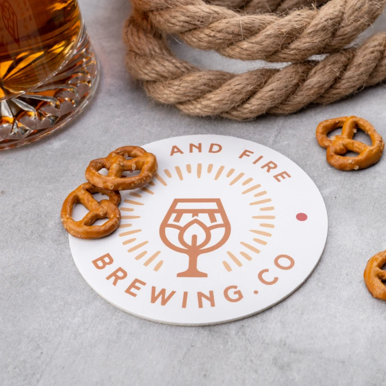 Bierdeckel mit beliebigem Druck, Maße 110x110mm - Set von 100 Stück - PDK028