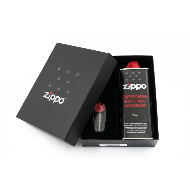 ZIPPO-Box mit Benzin und Ersatzsteinen