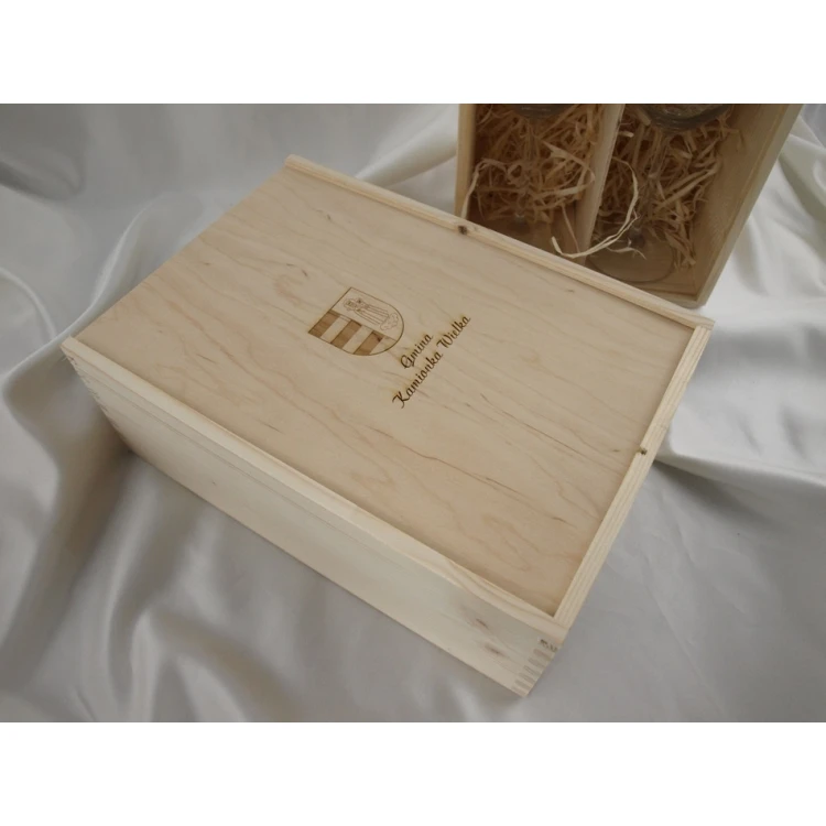 Holzkiste mit Gläsern - Gravur des Stadtwappens oder Gemeindewappens - SK03