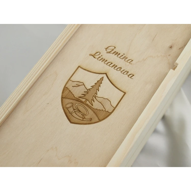 Alkoholkiste mit Logo, Text oder Wappen