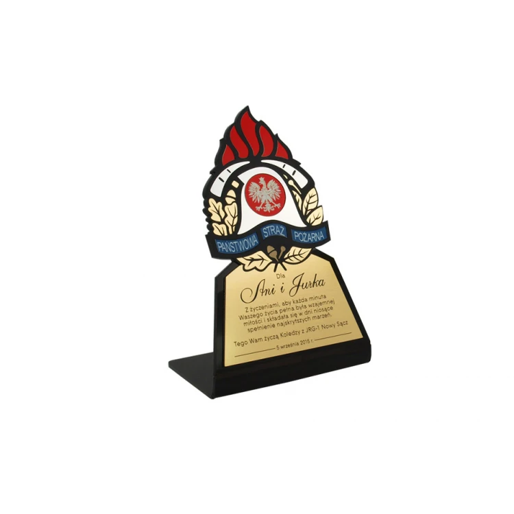 Statue mit Abzeichen der Staatlichen Feuerwehr - Modell DTA24 - Höhe 16 cm