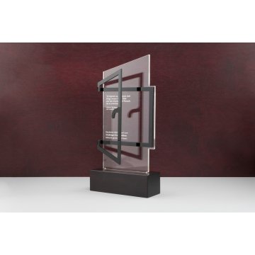 Plexiglas-Statuette auf Holzsockel - Open - Modell DTA58 - Höhe 25cm