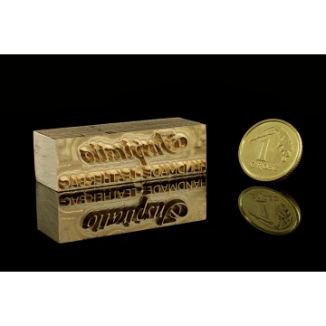 Stempel zum Prägen von Logos im Heiß- und Kaltverfahren - Matrizengröße: 39x12mm