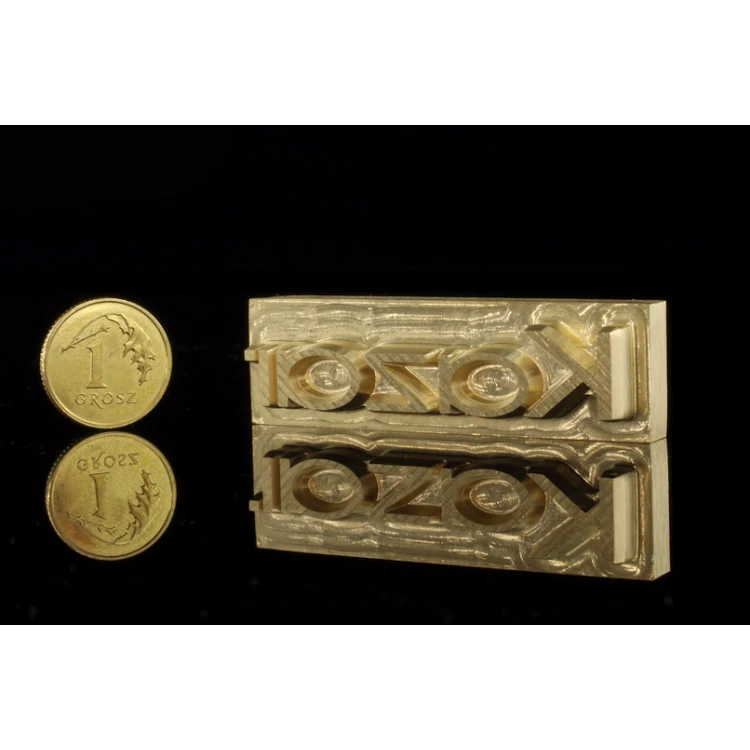 Stampf zum Prägen von Logos im Heiß- und Kaltverfahren - Matrizengröße: 50x15mm - CNC