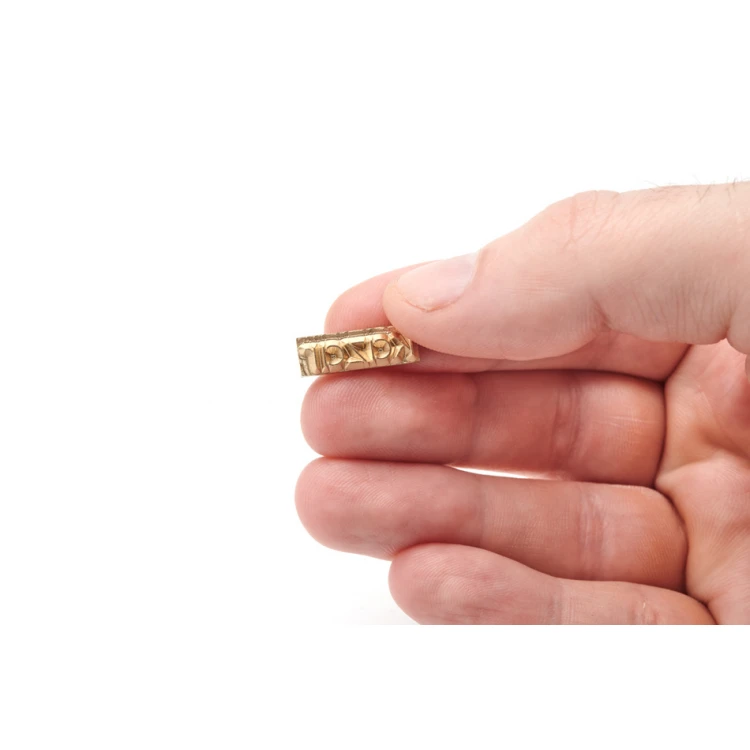 Stampf für das Prägen von Logos im Heiß- und Kaltverfahren - Matrizengröße: 18x6mm - CNC091