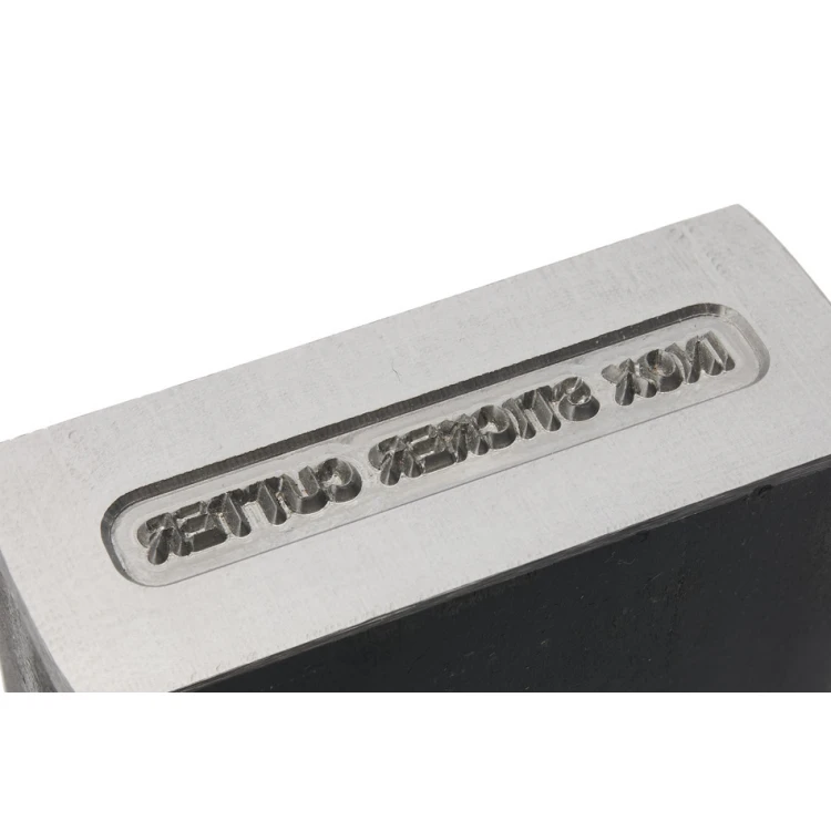 Stahlstempel zum Prägen in Metall - Abdruckmaße 30X3mm - CNC090