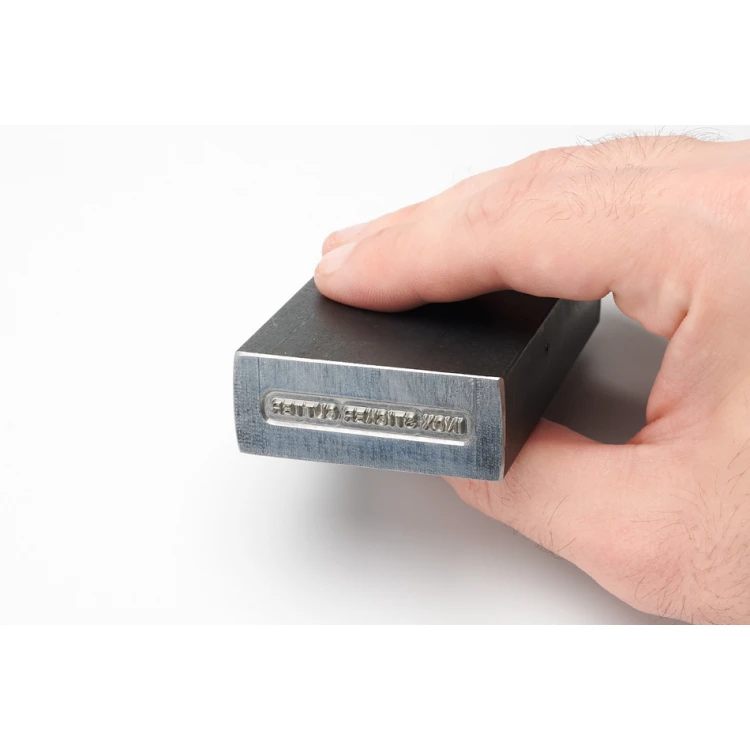 Stahlstempel zum Prägen in Metall - Abdruckmaße 30X3mm - CNC090
