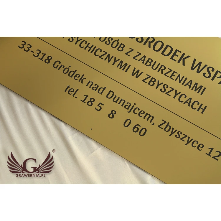 Schildsystem - grafische Gestaltung von Schildern und Plaketten für Krankenhaus, Hilfszentrum, Amt - SZ179