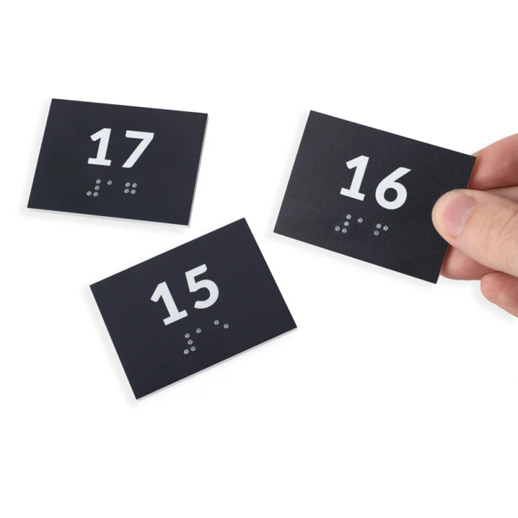 Braille-Schrifttafelsystem für Schulen - Nummer - Größe 60x45mm - Hartes PCW - DECO DARK - TAB418