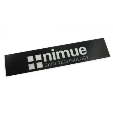 Firmenschild schwarz mit transparentem Logo - SZ090 - Abmessungen 623x130mm