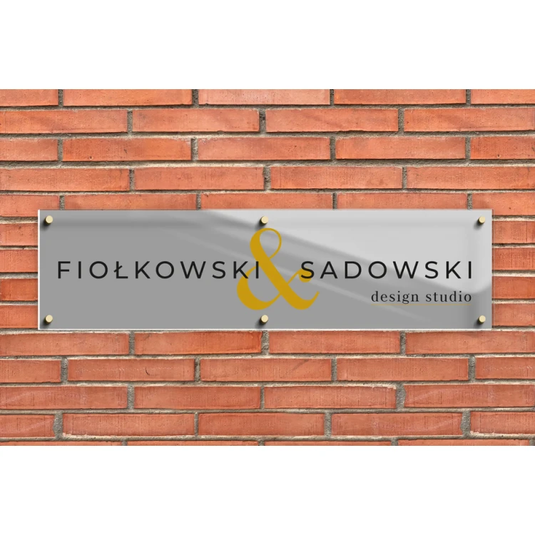 Firmenschild aus transparentem Plexiglas und Dibond - UV-Druck - Abm. 1100x287mm - SZ159
