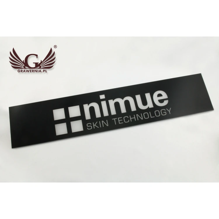 Firmenschild schwarz mit transparentem Logo - SZ090 - Abmessungen 623x130mm