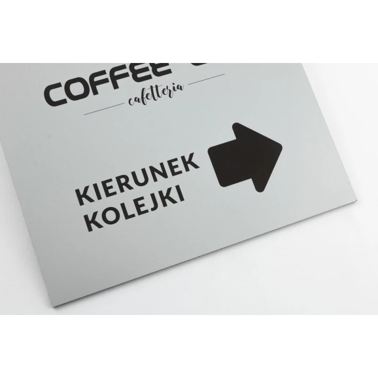 Informationschild - Warteschlangenrichtung - Größe 210x297mm (A4) - DIBOND MATT 3mm - UV-Druck - SZUV010