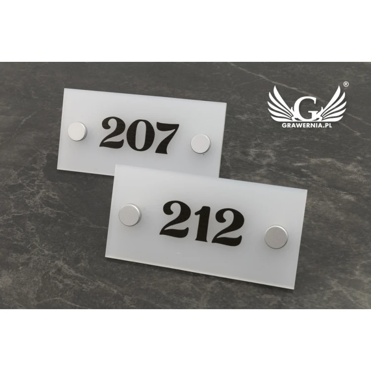 Gefrostetes Türschild - Raumnummerierung - Abm. 100x50mm - SPD020