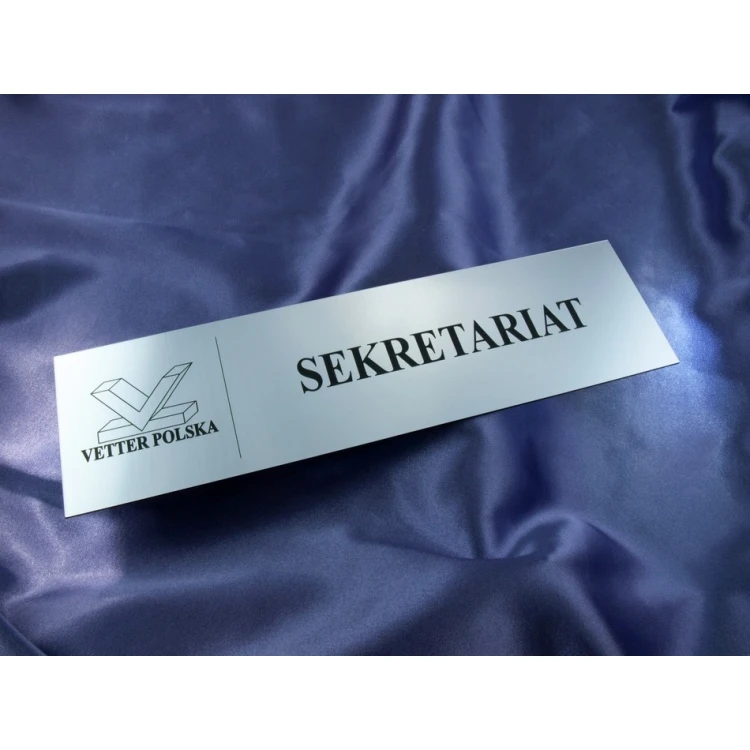 Schilder für Ihr Unternehmen - mit Raumnamen und Logo - 29x8cm - rechteckige Ecken