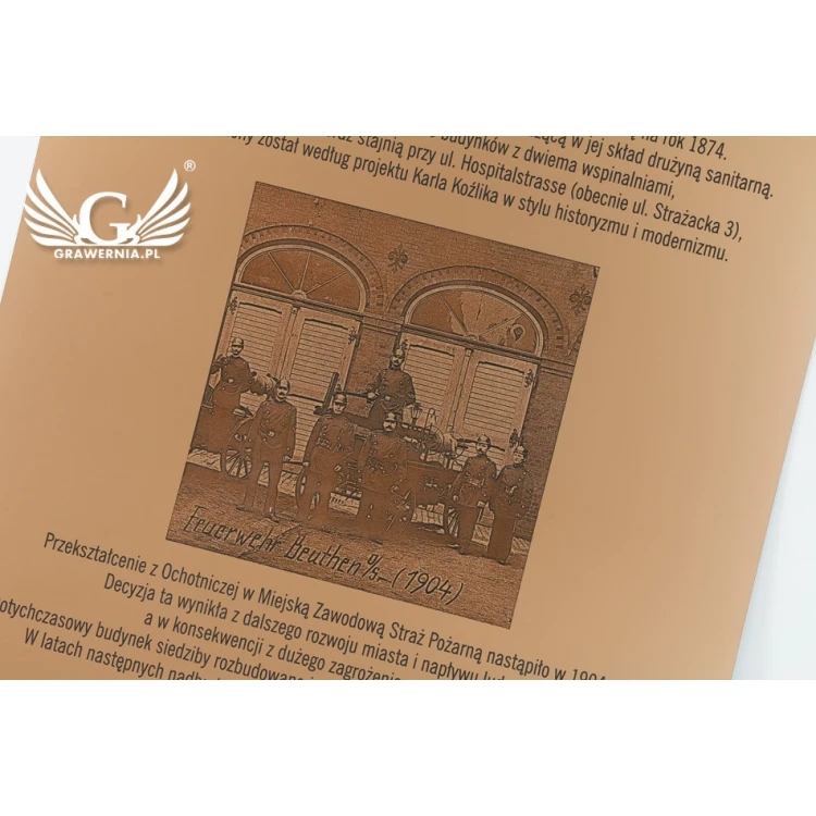 Gravierte Gedenktafel mit Foto - Exterior Laminat - Größe 470x680mm - TAB112