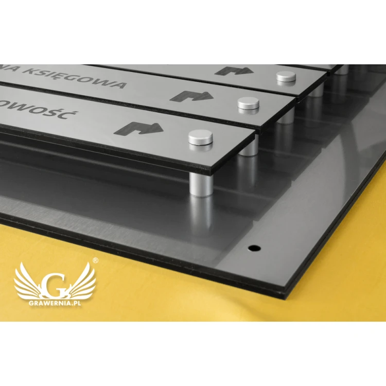 Informationsbrett auf Abstand - Lasergraviert - Maße: 800x440mm - TAB058