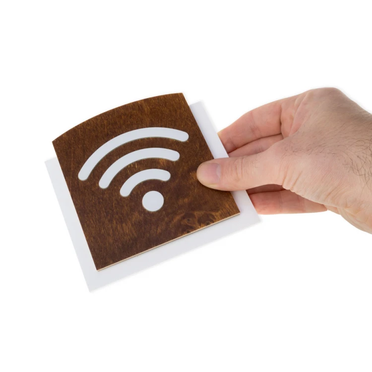 Holzschild mit erhabenem Piktogramm - WIFI 2 - Abmessungen: 120x118mm - TAB436