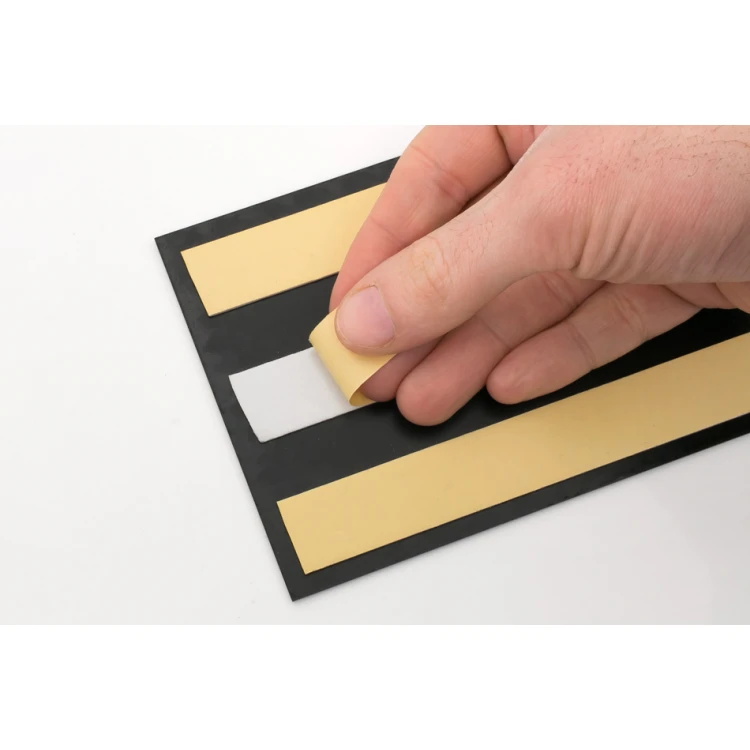 Richtungsschild mit beliebigem Text, Grafik - Abm. 100x140mm - silberner oder goldener Gravierlaminat - TAB133