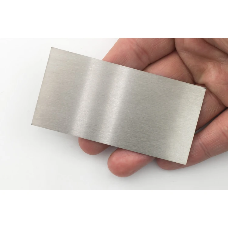 Stahlplatte mit individueller Gravur - Abmessungen 80x40x1mm - TS007
