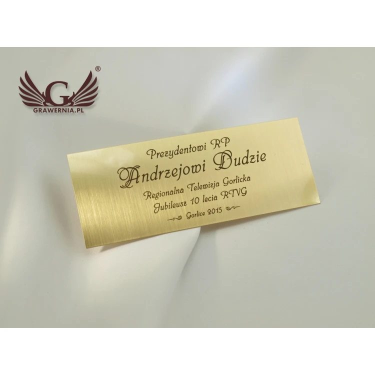Plakette mit Widmung - gebürstetes und lackiertes Messing - Abmessungen 130x50mm