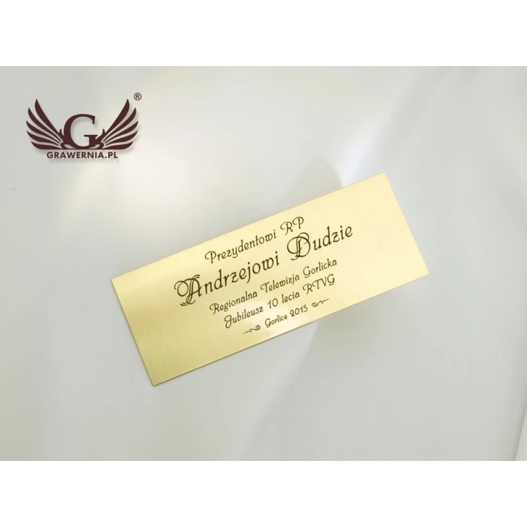 Plakette mit Widmung - gebürstetes und lackiertes Messing - Abmessungen 130x50mm