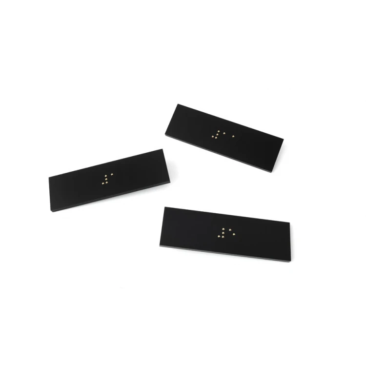 Plakette mit beliebiger Nummerierung in Braille-Schrift - mattes schwarzes Acryl - Größe 50x25mm - DARK - TAB399