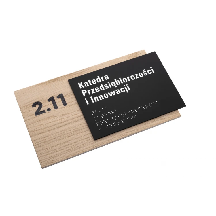 Plakette mit beliebigem Text und Braille-Schrift - Eichenfurnierplatte und mattes schwarzes Acryl - Abm. 262x182mm - TAB406