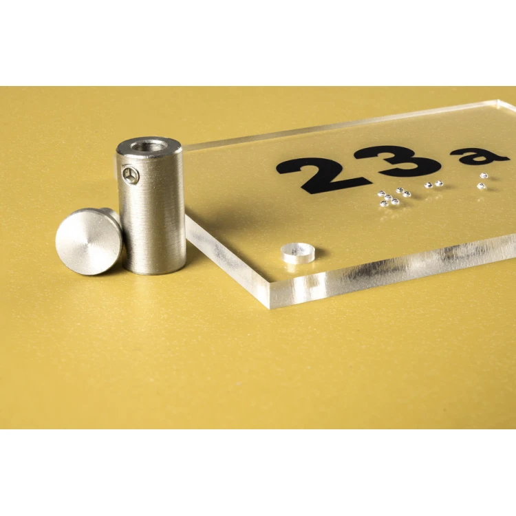Plexiglasplatte mit beliebiger Nummerierung und Braille-Schrift - Abmessungen 100x75mm - TAB272