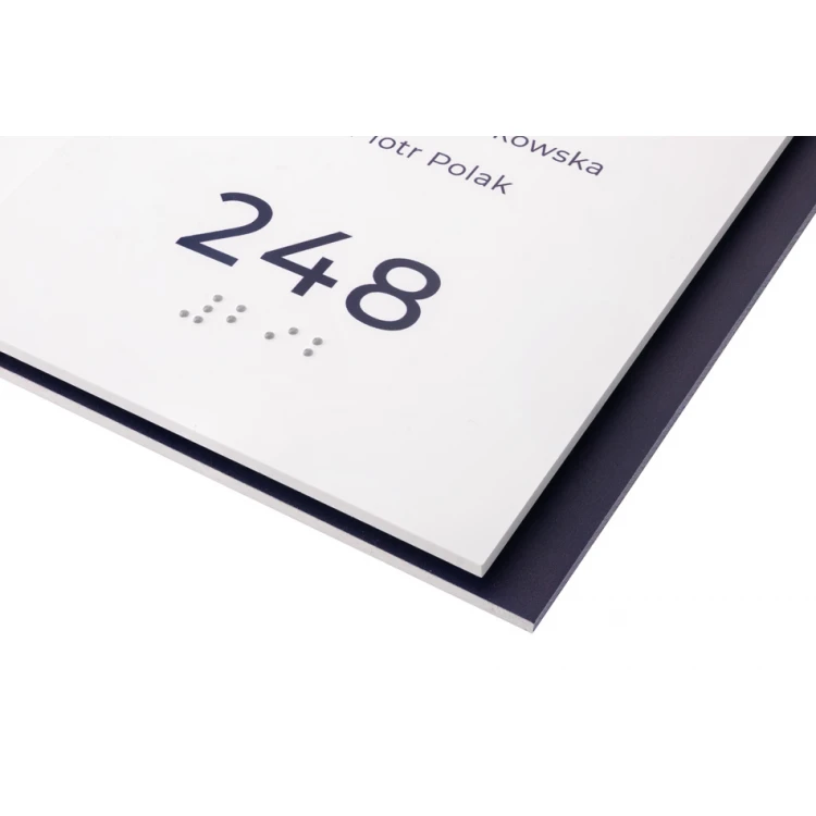 Plakette mit Raumbezeichnung, Nummerierung und Braille-Schrift - Größe 110x137mm - Hart-PVC - MAREN - TAB304