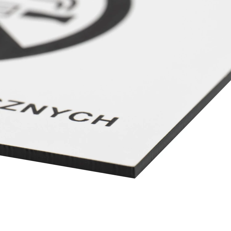 Weiße Nichtraucherschild - Lasergravur - Abmessungen 160x110mm - Z014